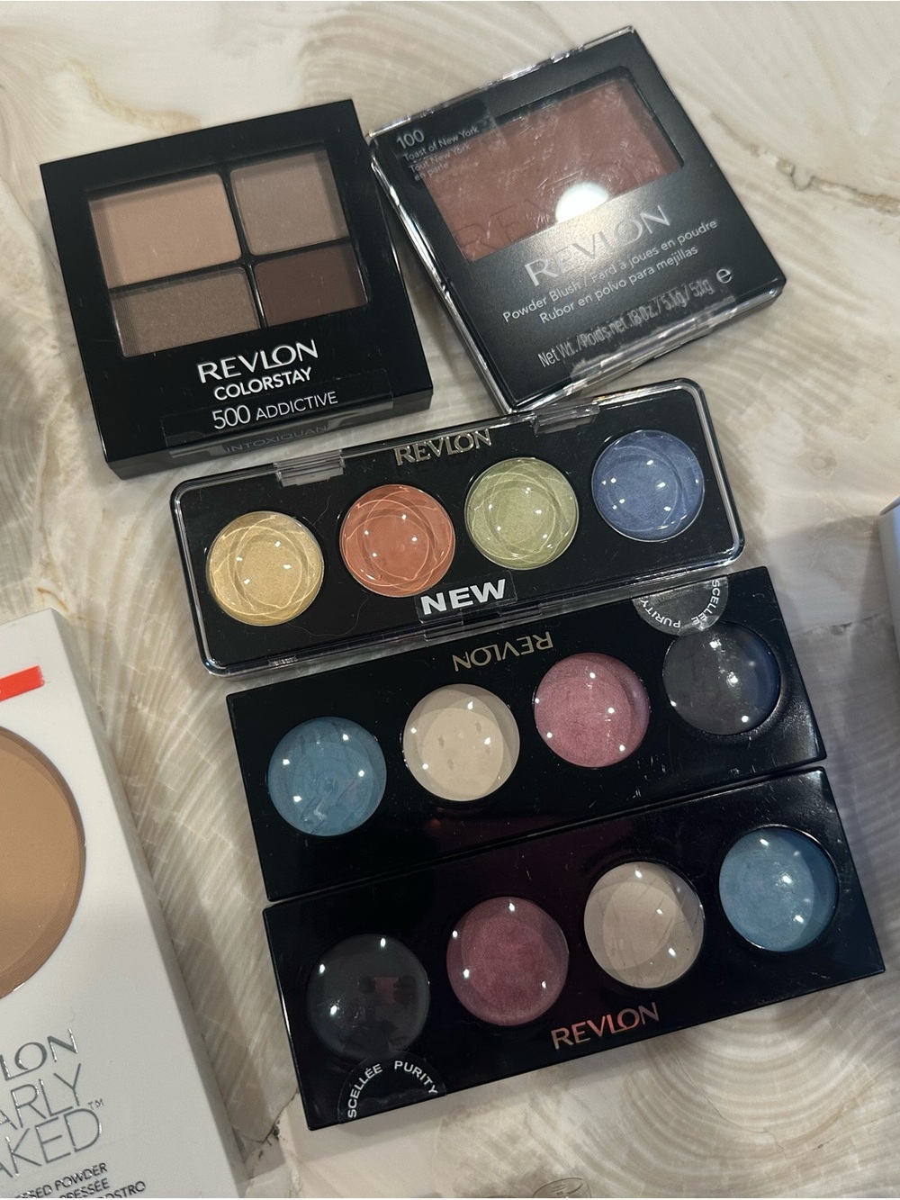 Revlon Women Makeup - LOT OF NEW 50+ PCS - Picture 3 of 8